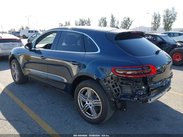 2015 PORSCHE MACAN WP1AB2A58FLB61710 Photo 2