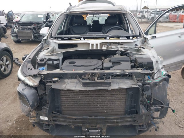 Продаж на аукціоні авто 2019 Hyundai Santa Fe Limited, vin: 5NMS5CAD0KH019146, номер лоту: 44544571