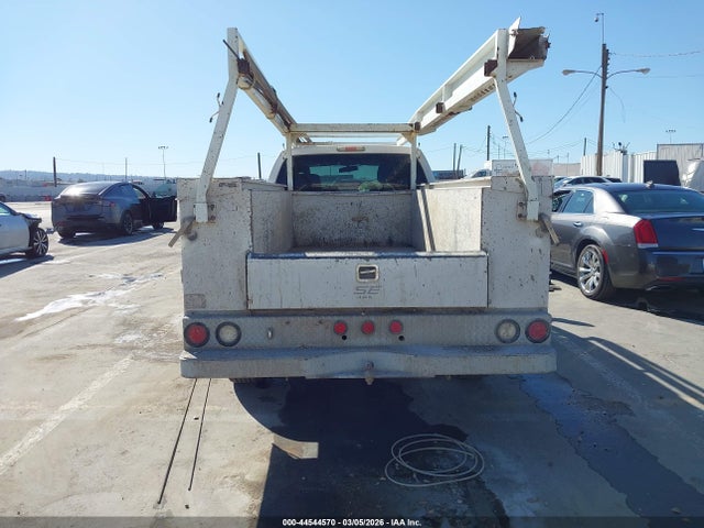 Ford F-350 Chassis Xl 2015 1FD7X3E67FEC40789 Image 16