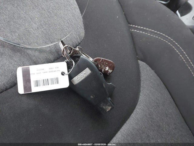 44544607 :رقم المزاد ، 1C4PJLCB0EW252829 vin ، 2014 Jeep Cherokee Latitude مزاد بيع