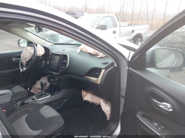 44544607 :رقم المزاد ، 1C4PJLCB0EW252829 vin ، 2014 Jeep Cherokee Latitude مزاد بيع