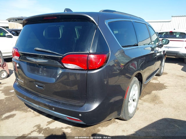 Продаж на аукціоні авто 2017 Chrysler Pacifica Touring-l, vin: 2C4RC1BG1HR809779, номер лоту: 44544614