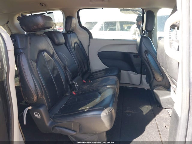Продаж на аукціоні авто 2017 Chrysler Pacifica Touring-l, vin: 2C4RC1BG1HR809779, номер лоту: 44544614