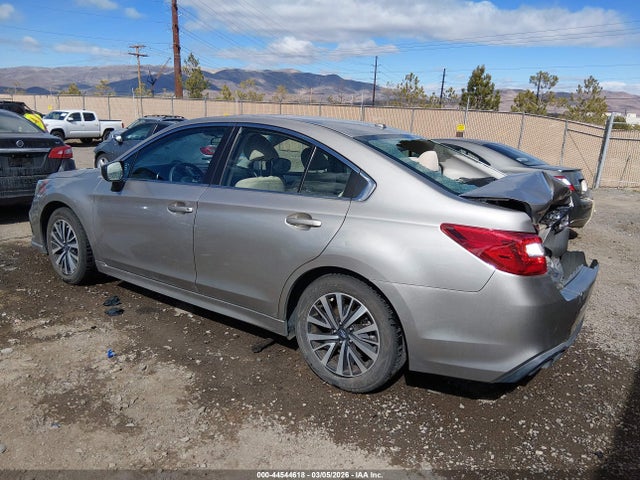 Subaru Legacy 2.5i 2019 4S3BNAB66K3010261 Image 3