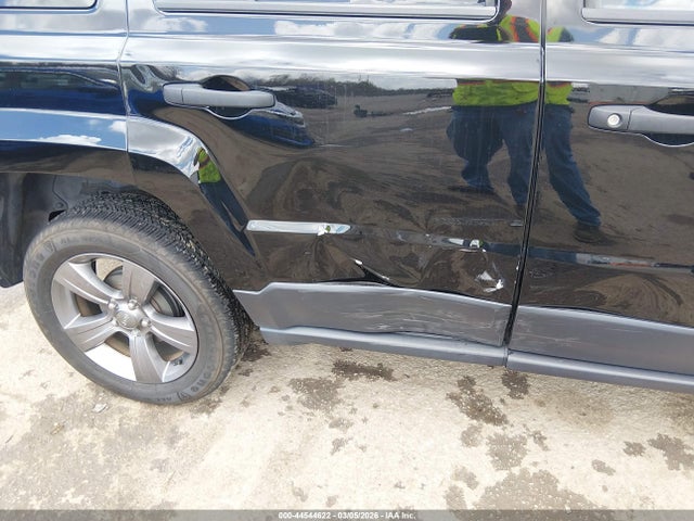 44544622 :رقم المزاد ، 1C4NJPBA0GD676839 vin ، 2016 Jeep Patriot Sport Se مزاد بيع
