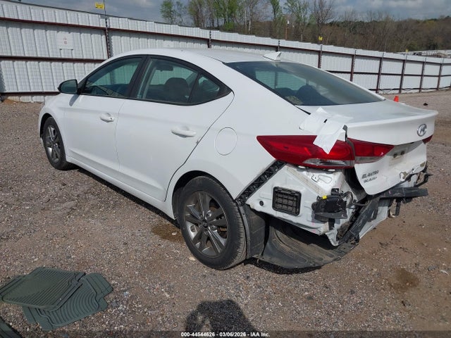 5NPD84LF3JH386368 Hyundai ELANTRA SEL