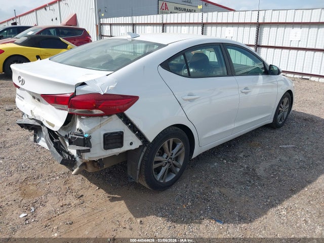 5NPD84LF3JH386368 Hyundai ELANTRA SEL