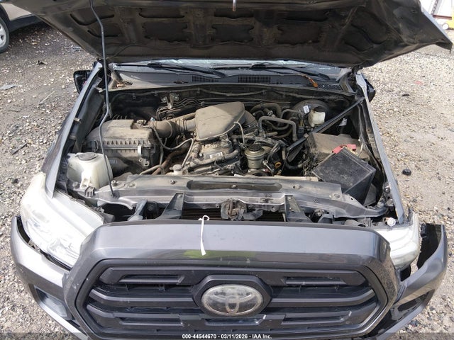 5TFAX5GN6KX133354 Toyota Tacoma Sr