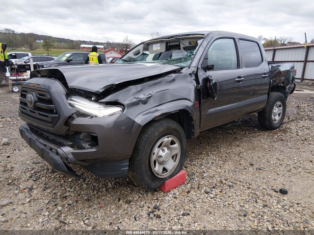 5TFAX5GN6KX133354 Toyota Tacoma Sr