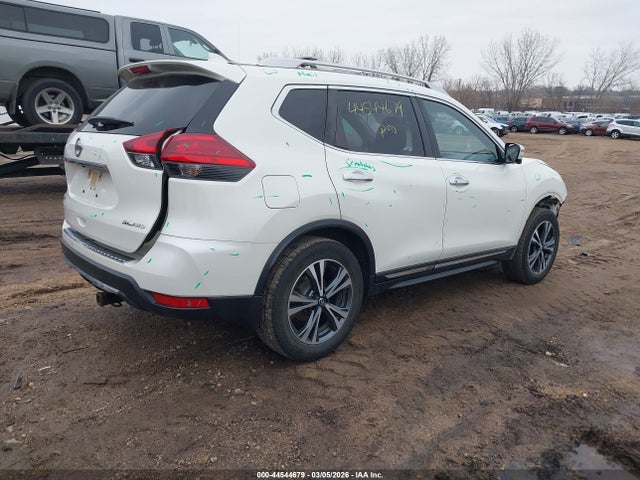 2017 Nissan Rogue Sl მანქანა იყიდება აუქციონზე, vin: JN8AT2MV1HW256187, აუქციონის ნომერი: 44544679