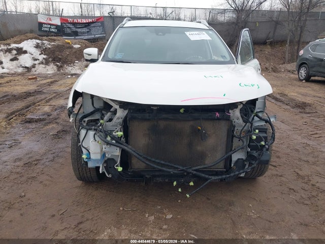 2017 Nissan Rogue Sl მანქანა იყიდება აუქციონზე, vin: JN8AT2MV1HW256187, აუქციონის ნომერი: 44544679