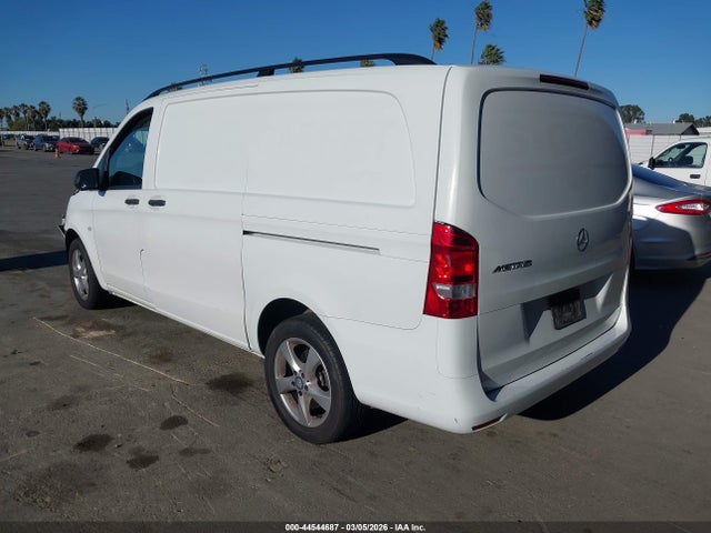 2017 MERCEDES-BENZ METRIS WD3PG2EA9H3295854 Photo 2