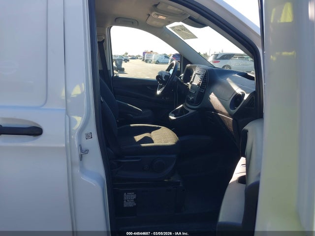 2017 MERCEDES-BENZ METRIS WD3PG2EA9H3295854 Photo 4