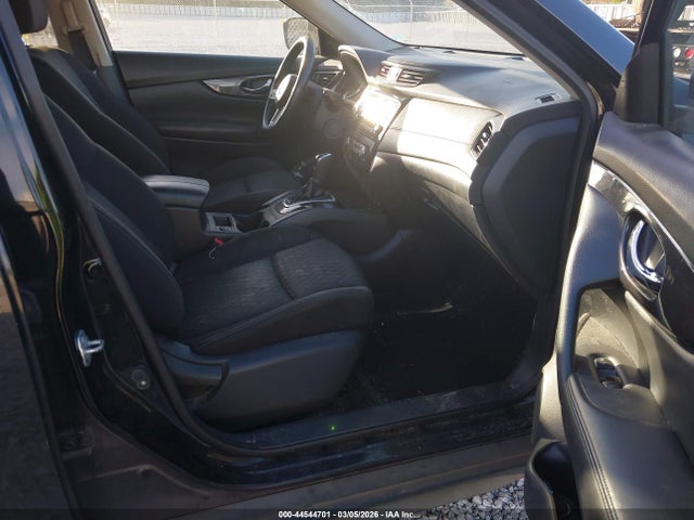 Продажа на аукционе авто 2017 Nissan Rogue Sv, vin: KNMAT2MV8HP518938, номер лота: 44544701