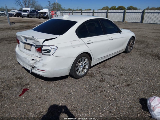 2017 Bmw 320i მანქანა იყიდება აუქციონზე, vin: WBA8E1G37HNU18223, აუქციონის ნომერი: 44544735
