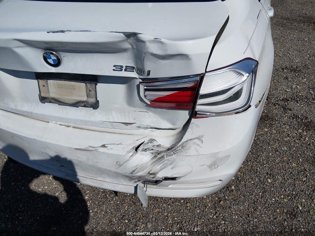 2017 Bmw 320i მანქანა იყიდება აუქციონზე, vin: WBA8E1G37HNU18223, აუქციონის ნომერი: 44544735
