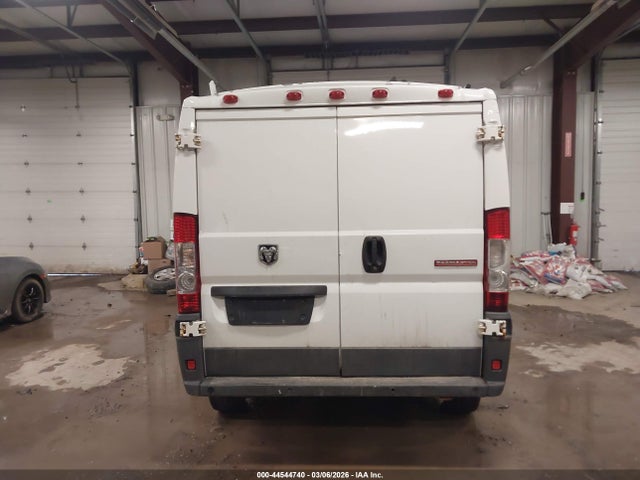 44544740 :رقم المزاد ، 3C6TRVAG4EE100619 vin ، 2014 Ram Promaster 1500 Low Roof مزاد بيع