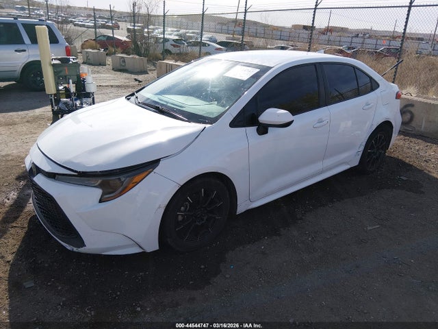 Toyota COROLLA LE 2020 5YFEPRAE5LP052394 Image 2