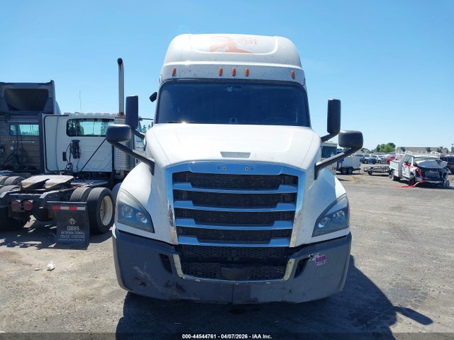 Freightliner New Cascadia 126 2019 3AKJHHDR3KSJW9030 Image 13