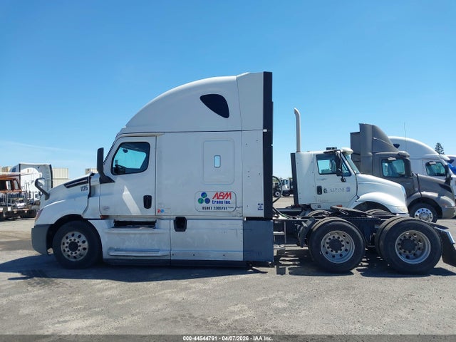 Freightliner New Cascadia 126 2019 3AKJHHDR3KSJW9030 Image 15