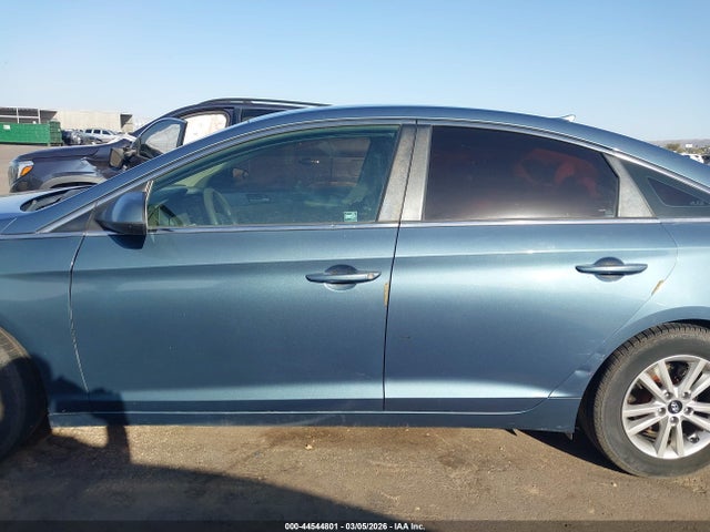 Hyundai SONATA SE 2015 5NPE24AF1FH232001 Image 15