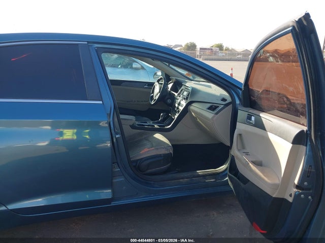Hyundai SONATA SE 2015 5NPE24AF1FH232001 Image 5