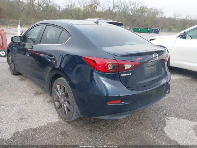 Продажа на аукционе авто 2018 Mazda Mazda3 Touring, vin: 3MZBN1V31JM182452, номер лота: 44544805