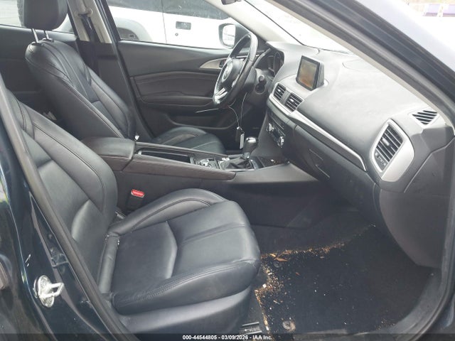 Продажа на аукционе авто 2018 Mazda Mazda3 Touring, vin: 3MZBN1V31JM182452, номер лота: 44544805