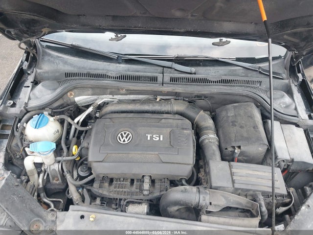 44544885 :رقم المزاد ، 3VWB17AJ4EM437992 vin ، 2014 Volkswagen Jetta 1.8t Se مزاد بيع