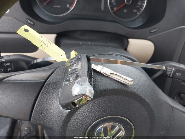 44544885 :رقم المزاد ، 3VWB17AJ4EM437992 vin ، 2014 Volkswagen Jetta 1.8t Se مزاد بيع