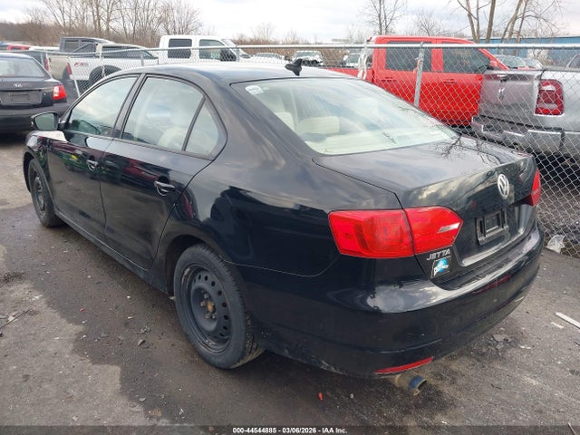44544885 :رقم المزاد ، 3VWB17AJ4EM437992 vin ، 2014 Volkswagen Jetta 1.8t Se مزاد بيع