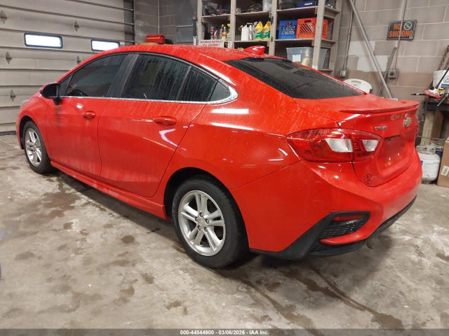 2017 CHEVROLET CRUZE 1G1BE5SM8H7262187 Photo 2