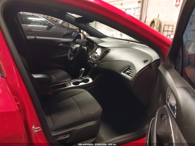 2017 CHEVROLET CRUZE 1G1BE5SM8H7262187 Photo 4