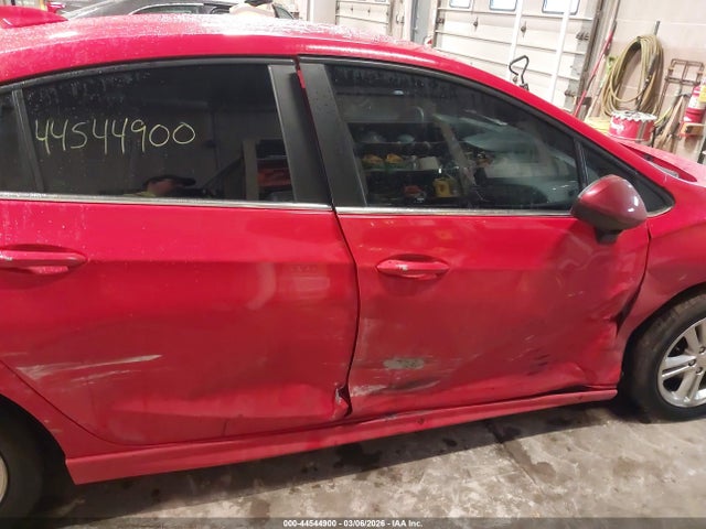 2017 CHEVROLET CRUZE 1G1BE5SM8H7262187 Photo 5