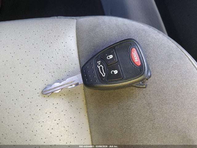 44544963 :رقم المزاد ، 2A8GM68X38R608998 vin ، 2008 Chrysler Pacifica Touring مزاد بيع