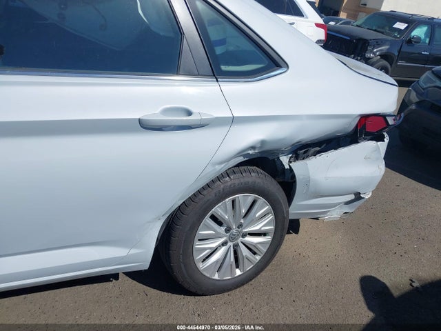 44544970 :رقم المزاد ، 3VWC57BU9KM081083 vin ، 2019 Volkswagen Jetta 1.4t R-line/1.4t S/1.4t Se مزاد بيع