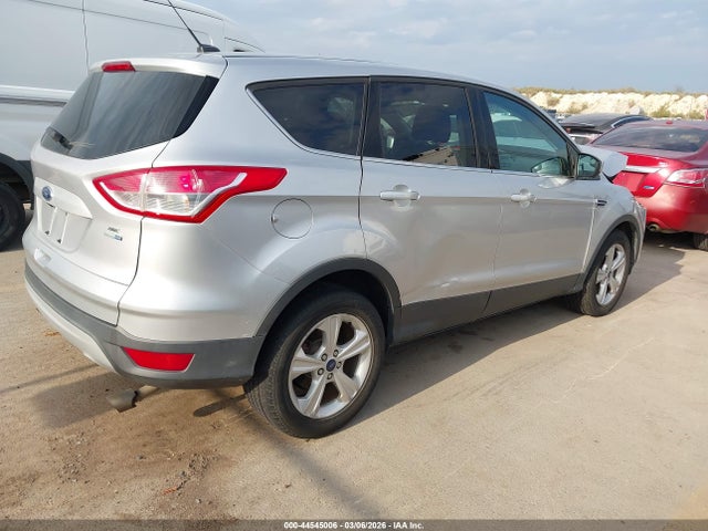 1FMCU9GX8GUB27859 Ford ESCAPE SE