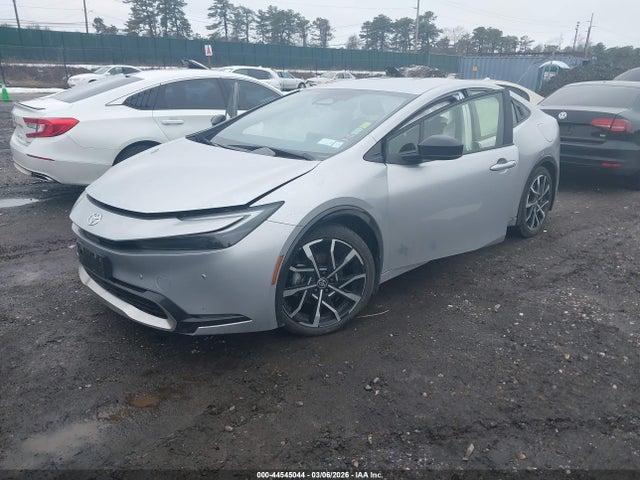 2024 TOYOTA PRIUS PRIME JTDACACU8R3025384 Photo 1