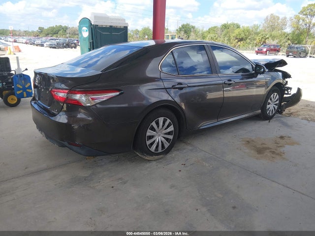 2018 TOYOTA CAMRY HYBRID 4T1B31HK3JU504446 Photo 3