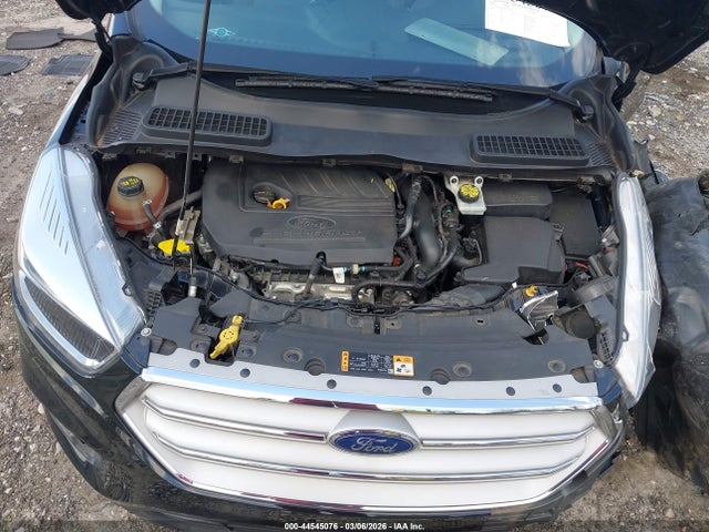 1FMCU0GD6JUA35416 Ford ESCAPE SE