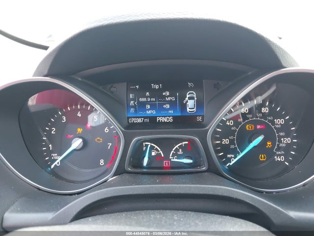 1FMCU0GD6JUA35416 Ford ESCAPE SE