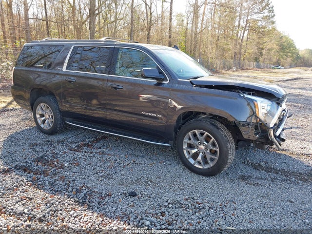 2017 GMC YUKON XL 1GKS2GKC7HR264606