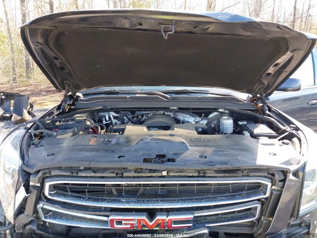 2017 GMC YUKON XL 1GKS2GKC7HR264606 Photo 9