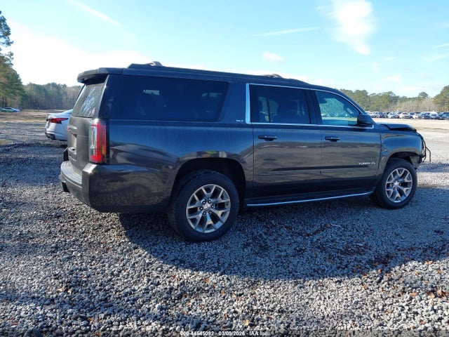 2017 GMC YUKON XL 1GKS2GKC7HR264606 Photo 3