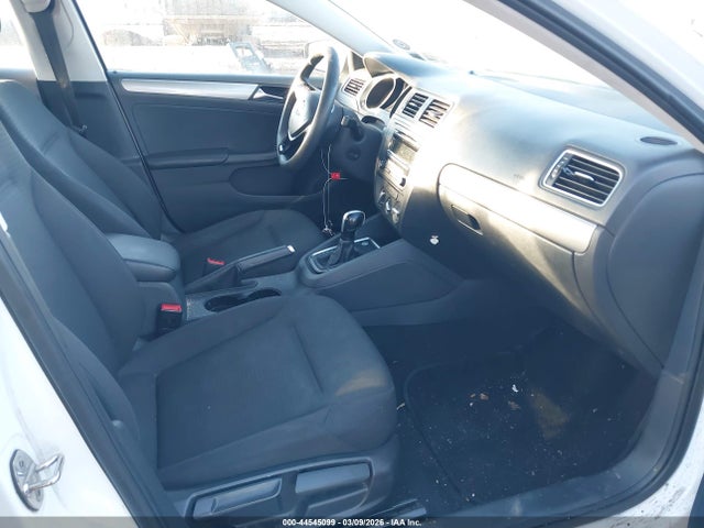 44545099 :رقم المزاد ، 3VWD17AJ8FM296564 vin ، 2015 Volkswagen Jetta 1.8t Se مزاد بيع