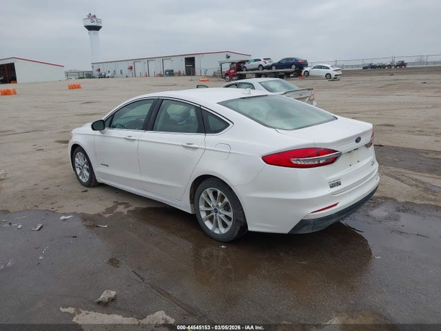 2019 FORD FUSION HYBRID 3FA6P0MU8KR239954 Photo 2