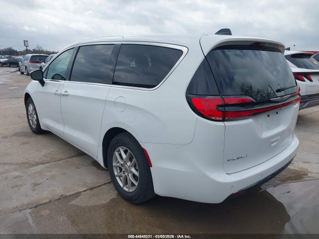Продажа на аукционе авто 2024 Chrysler Pacifica Touring L, vin: 2C4RC1BG3RR149519, номер лота: 44545231