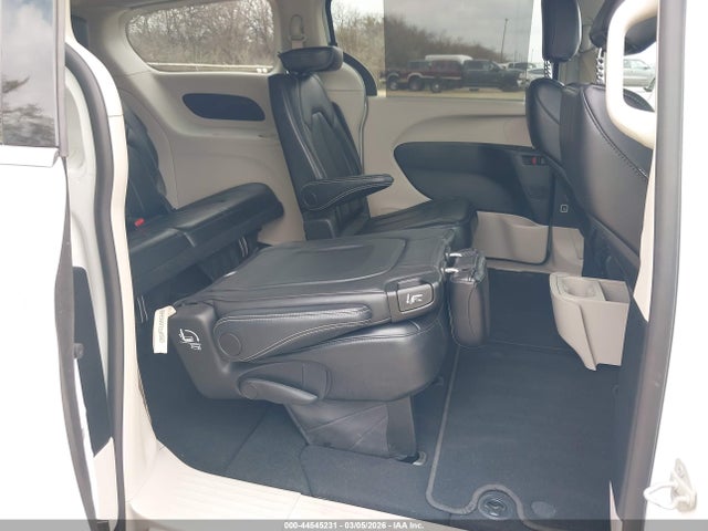 Продажа на аукционе авто 2024 Chrysler Pacifica Touring L, vin: 2C4RC1BG3RR149519, номер лота: 44545231