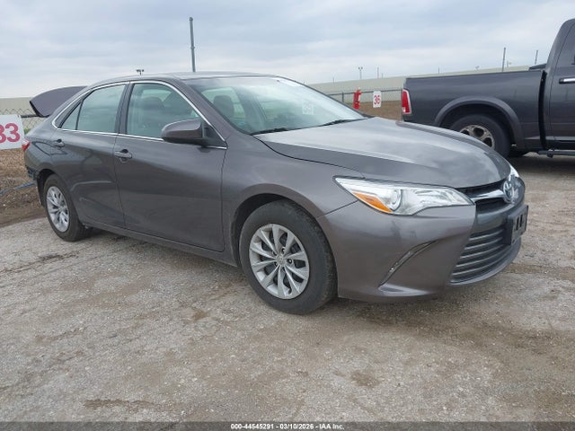 Toyota CAMRY LE 2015 4T4BF1FK1FR501715 main image
