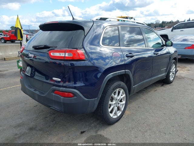 1C4PJLCB1FW578723 Jeep Cherokee Latitude
